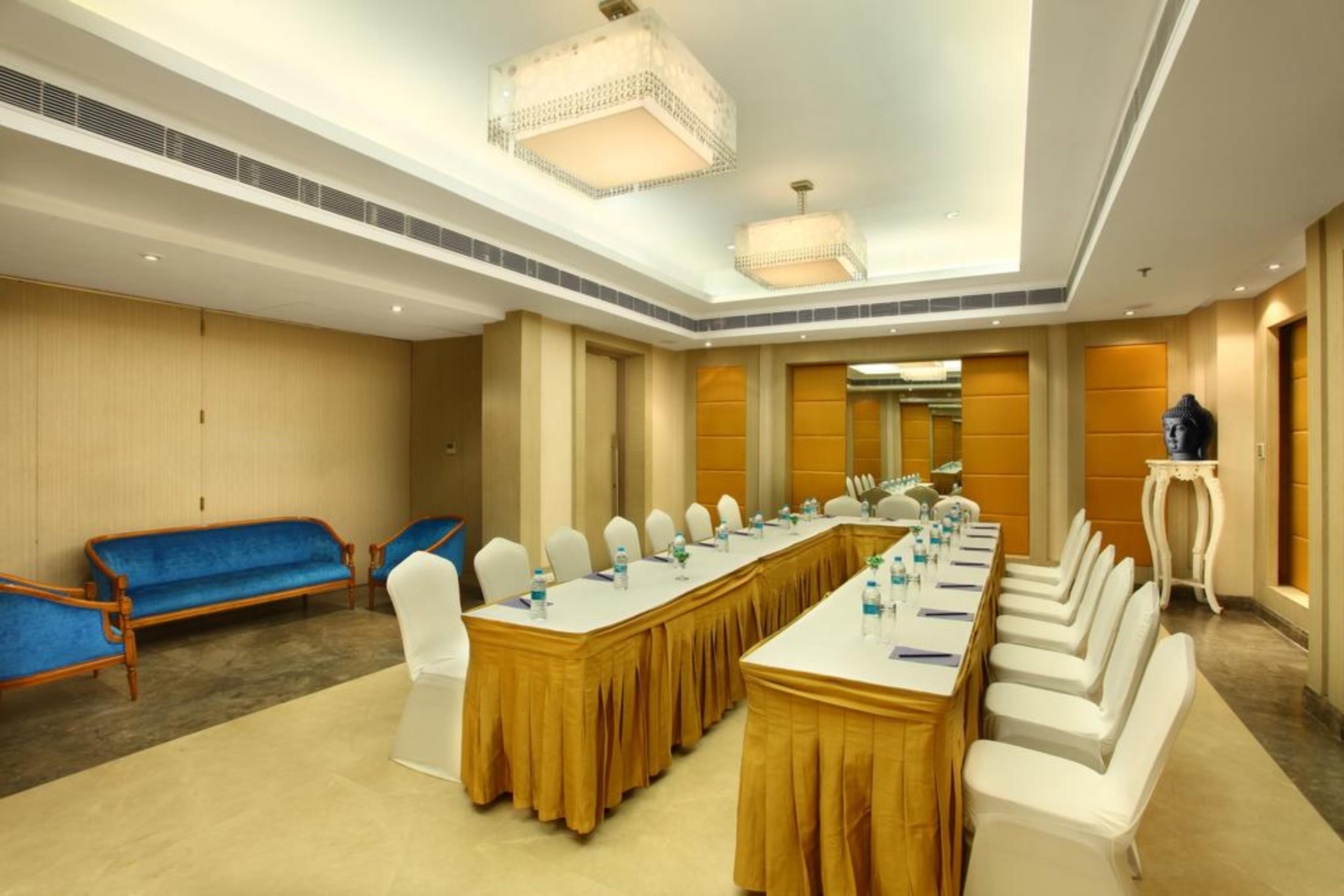 The Ashtan Sarovar Portico Új-Delhi Kültér fotó