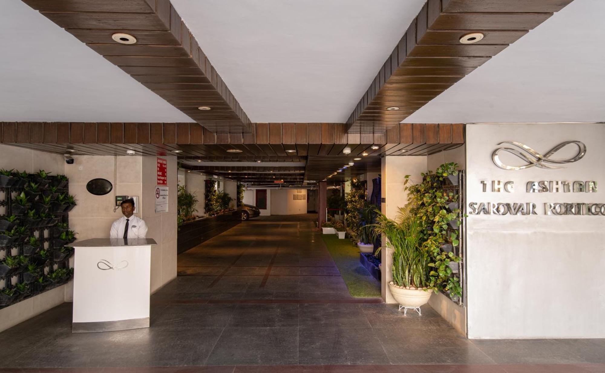 The Ashtan Sarovar Portico Új-Delhi Kültér fotó